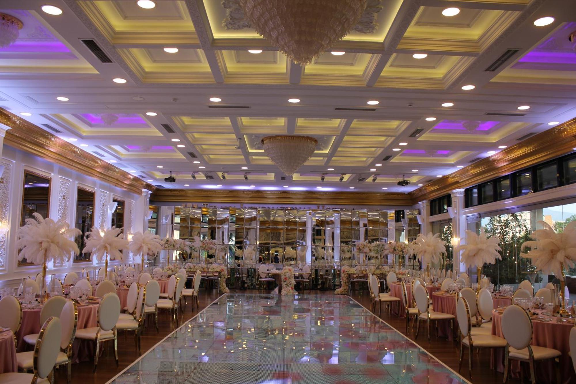 Tirana International Hotel & Conference Center Exterior photo